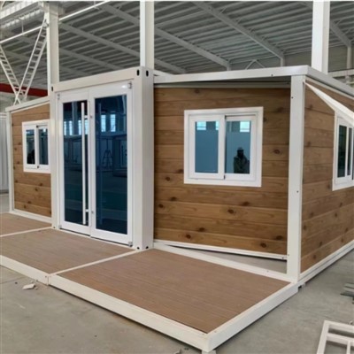 Maison préfabriale en mouvement du tourisme